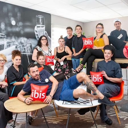 ホテル Ibis シストロン エクステリア 写真