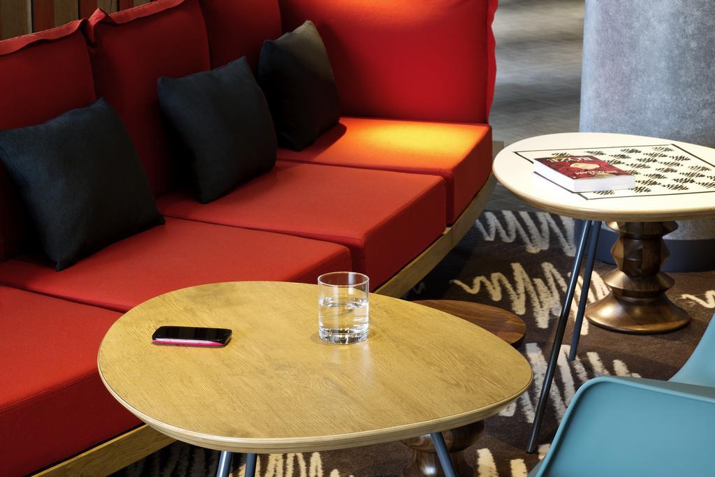 ホテル Ibis シストロン エクステリア 写真